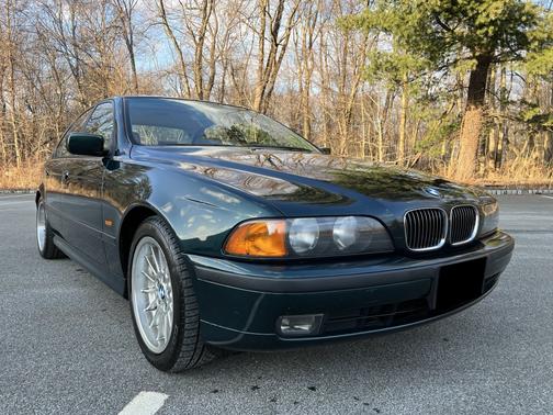 Photo 2 of 25 of 1999 BMW 540 i